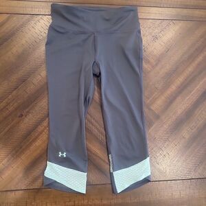 Under Armour Crop Leggings Grey and Green Small